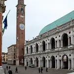 La Promenade Lägenhet